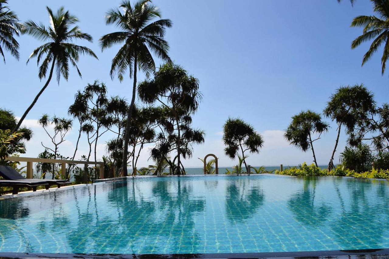 Lanka Beach Boutique Bungalows & Grand Villa Тангалла Экстерьер фото