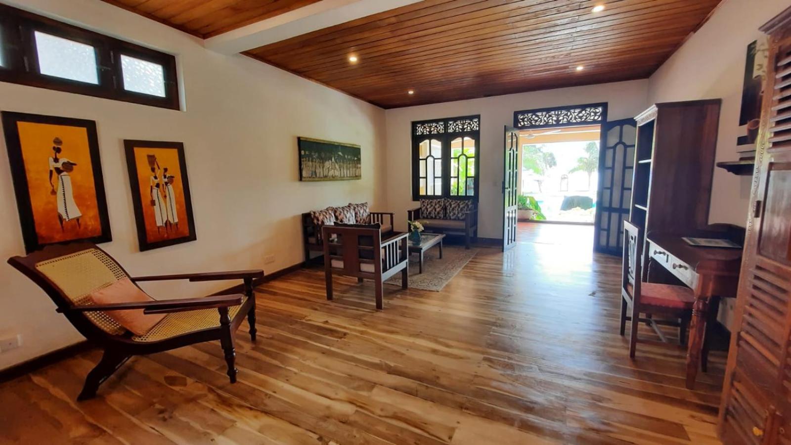 Lanka Beach Boutique Bungalows & Grand Villa Тангалла Экстерьер фото